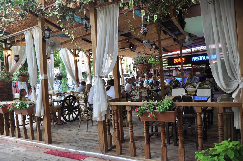 Moonlight Hotel Аланя Екстериор снимка
