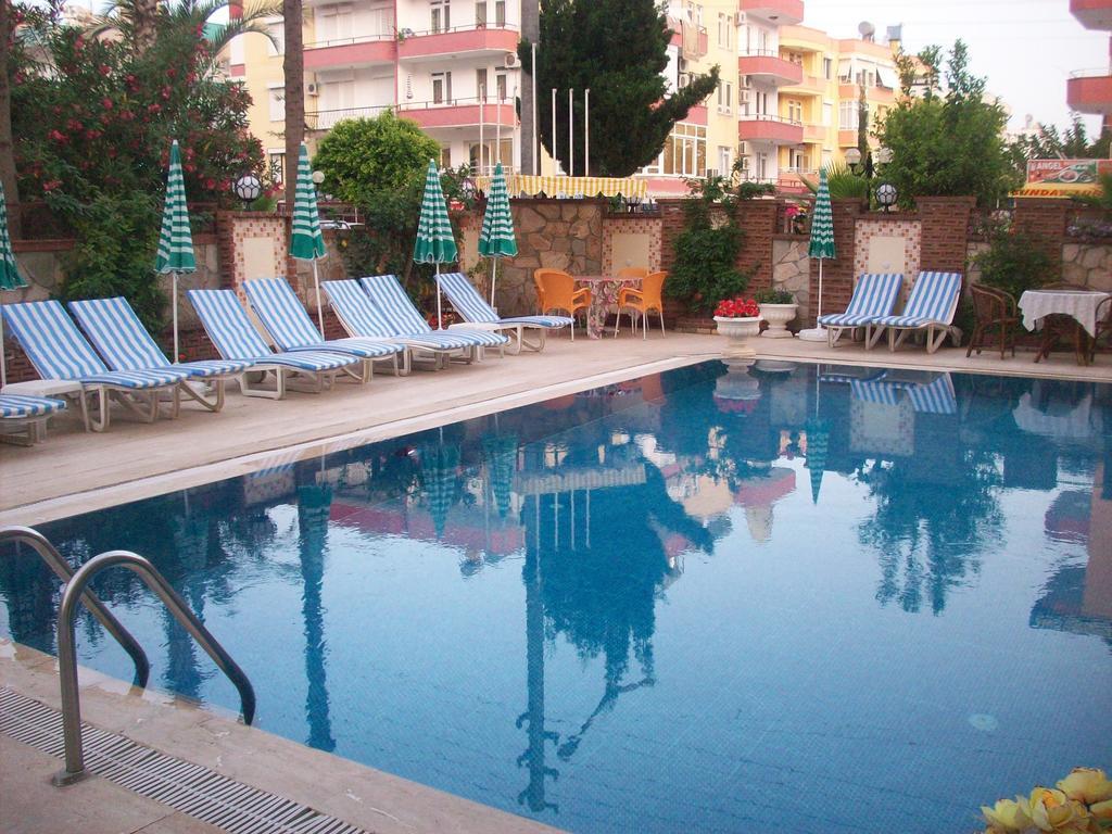 Moonlight Hotel Аланя Екстериор снимка