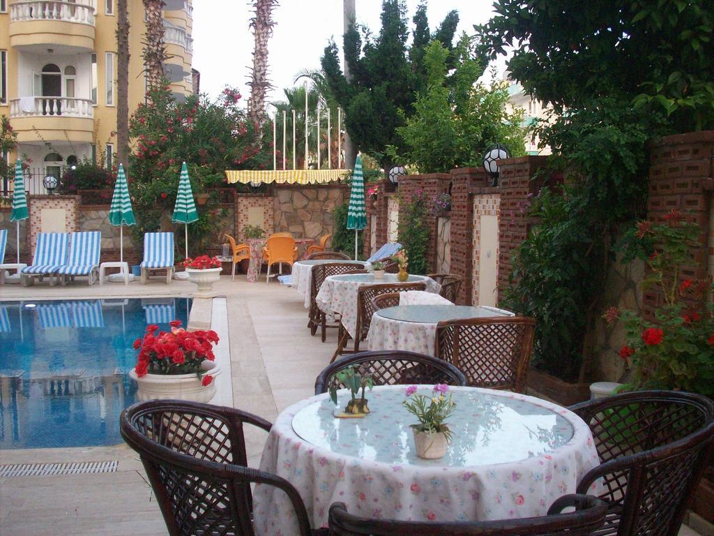 Moonlight Hotel Аланя Екстериор снимка