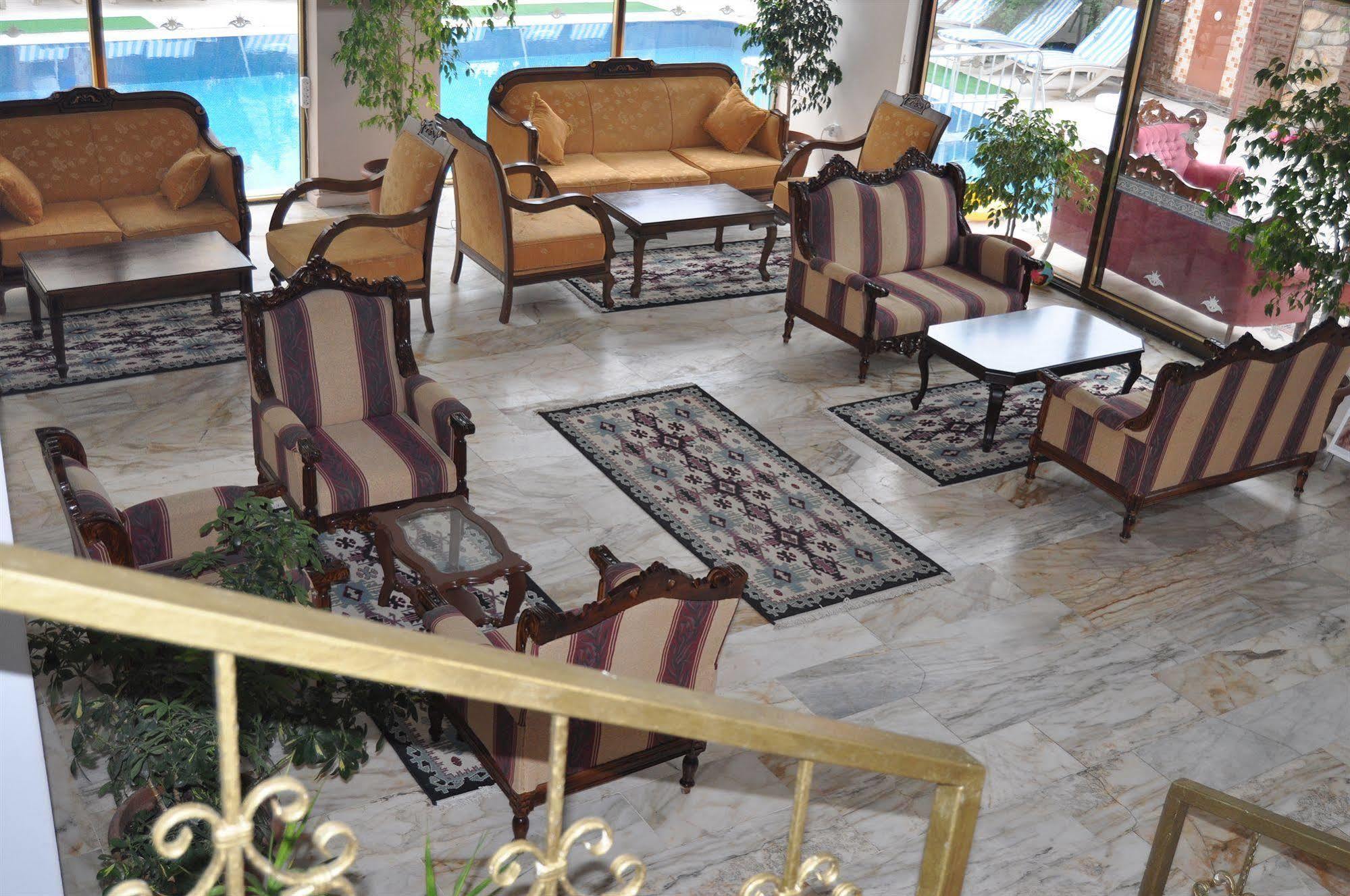 Moonlight Hotel Аланя Интериор снимка